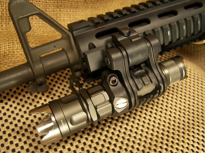 gun flashlight