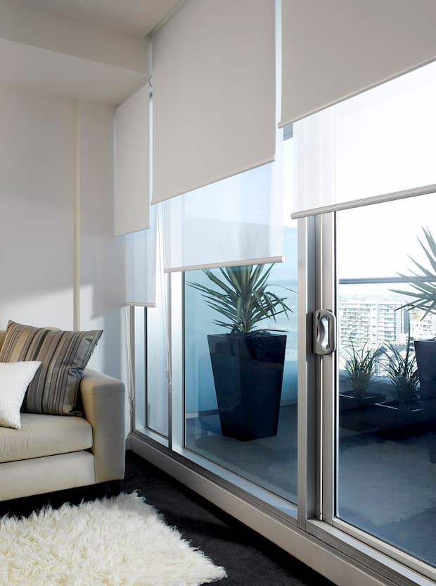 single-linked-roller-blinds