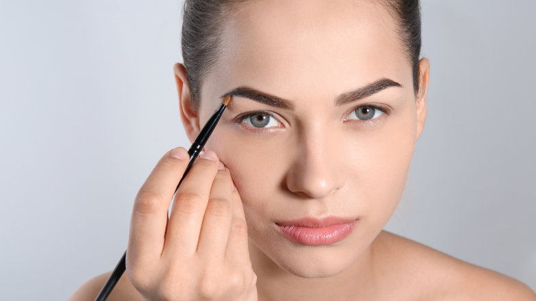 beautiful girl eyebrows