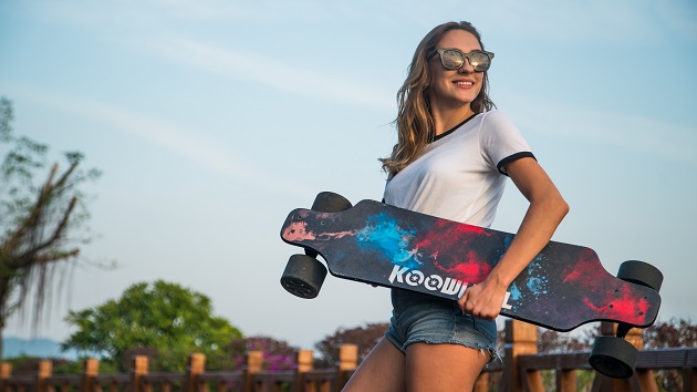 girl with e board