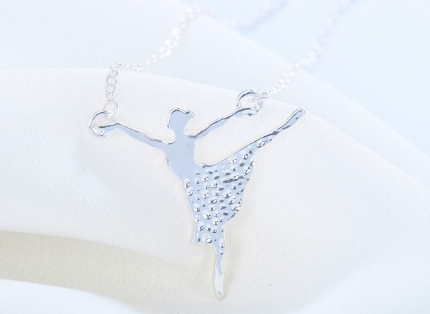 ball-necklace-silver
