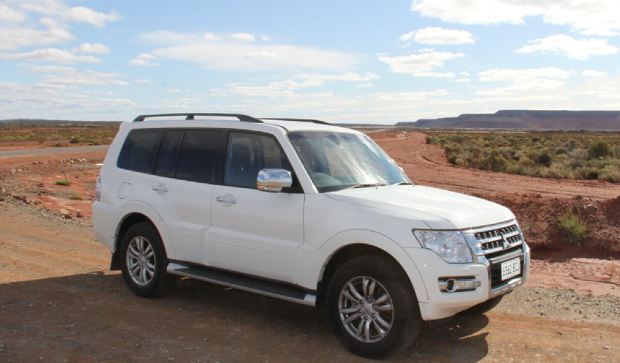 mitsubishi pajero aftermarket accessories
