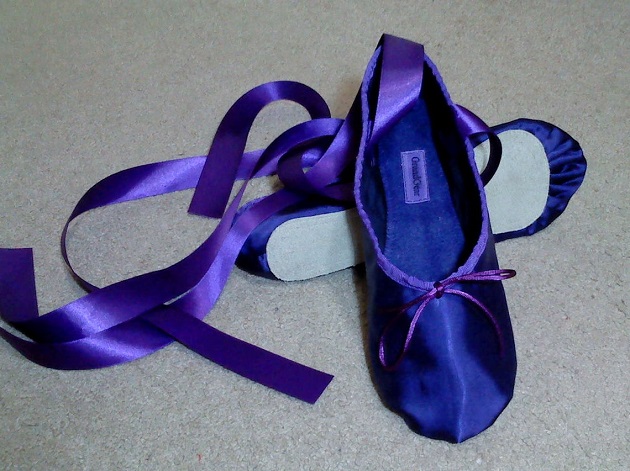 picture of full sole ballet shoes