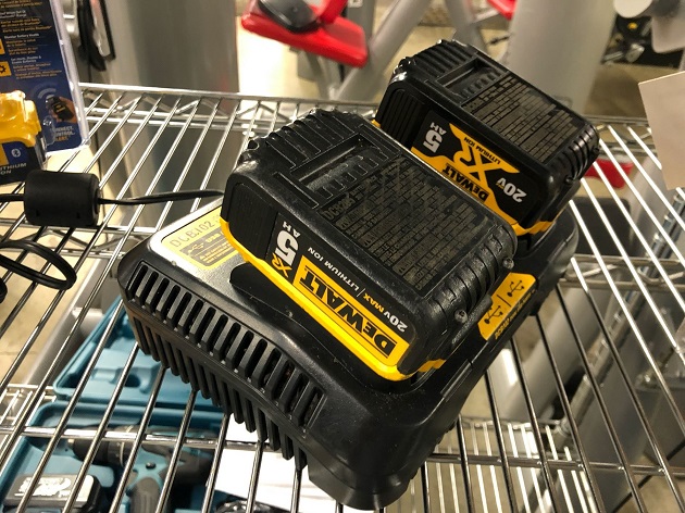 charging dewalt batteries