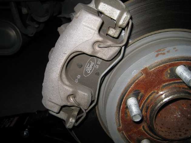 ford focus brake pads