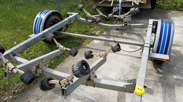 How-to-Adjust-Rollers-on-Boat-Trailer 