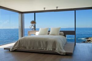 Bed with view and linen cover set