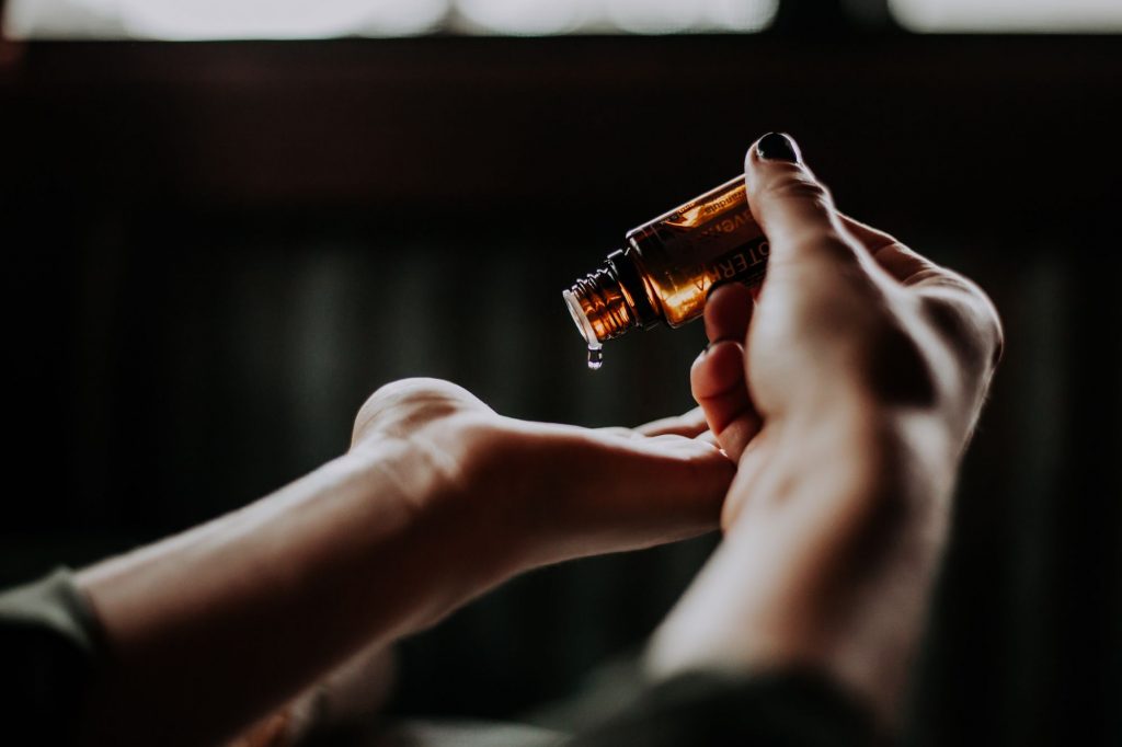 Due to our busy lifestyles, when it’s time for bed, anxiety and draining thoughts might cause us to stay awake even when we already feel sleepy. Luckily, there’s a way to fix that. You can use the calming effects of the best certified pure essential oils, to bring yourself to a feeling of calm and relaxation.