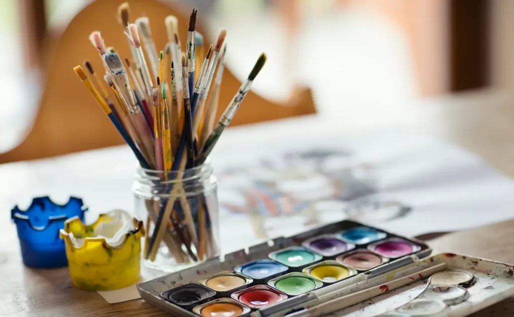 Painting is almost every child’s favourite activity. It was undoubtedly my favourite. I remember my hands dripping in colour and creating messy art that I pretended meant something. As I grew older, painting became less and less important for me until I stopped doing any. Why do we lose our passion for painting growing up?