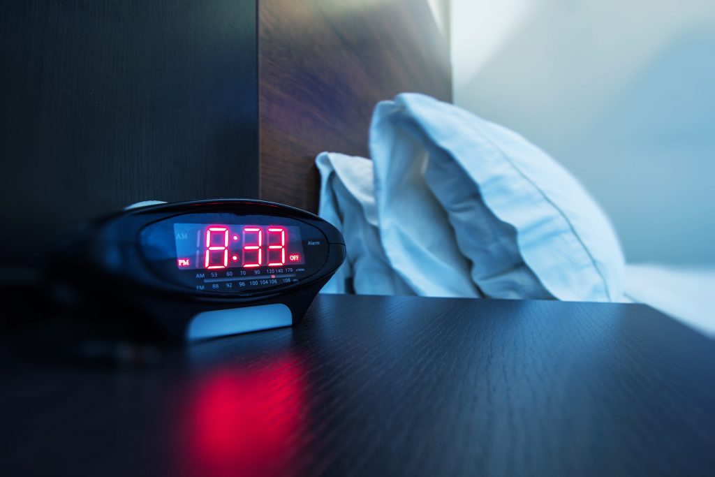 You may fail to wake up even though your alarm clock is going off, risking to wake up a roommate or your next-door neighbour. Try other sounds that you haven't used before, and you'll notice that you'll wake up quicker without bothering others. An alarm clock with multiple sound selections is unquestionably preferable to one with only one ringing sound. The perfect sound should be somewhere between slightly annoying, so that you wake up, yet still pleasing enough to your ears so that you don't get the urge to break it.