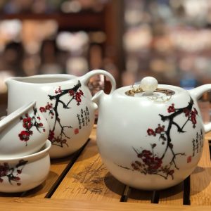 elegant-tea-set